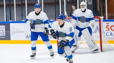 Қазақстан құрамасы хоккейден ӘЧ сенсациямен бастады