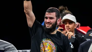 Артур Бетербиев: «Қазақ боксшылары үнемі ең қауіпті қарсыластардың бірі болды»