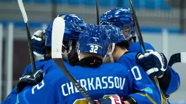Қазақстан хоккейшілері 0:4 есебінен керемет камбэк жасады (ВИДЕО)