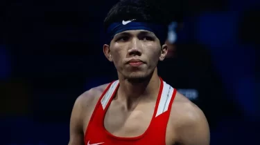 «Шоу жасауды үйретемін деді» - Санжар Тәшкенбай басқа боксшының қол астына өтті (ВИДЕО)