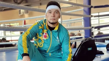 Нұрбек Оралбай спаррингте Еркебұлан Тоқтарды "өшіріп" тастады (ВИДЕО)