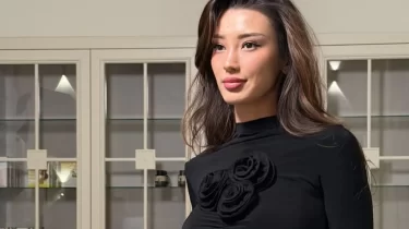 Ресейлік басылымдар Сәбина Алтынбекованың ажырасуына назар аударды