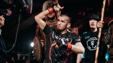 Қазақ файтерінің айқасы 52 секундта нокаутпен аяқталды (ВИДЕО)