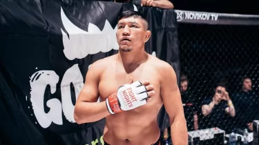 Қуат Хамитов UFC жұлдыздары қатысатын турнирді жүргізеді