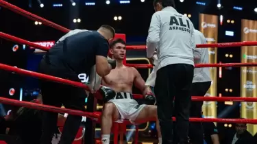 Әли Ахмедов WBA Asia белбеуі үшін айқаста күтпеген нәтижеге тап болды