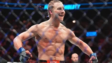 UFC файтері Пэдди Пимблетт биылдың алғашқы кездесуінде "таяқ" жеді (ВИДЕО)