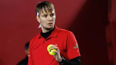 Александр Бублик камбэк жасап, финалға шықты