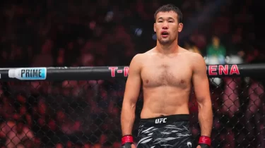 "Шавкат Рахмонов жақын арада чемпиондық айқасқа шықпайды" - UFC файтері