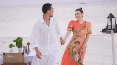 Ерке Есмахан мен RaiM Мальдив аралдарында некенің үш жылдығын атап өтті