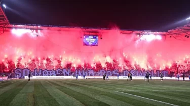 Бундеслигадағы матч кезінде 64 полицей жарақат алды