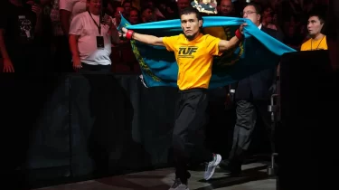 Күдікке ілінді ме? UFC Әліби Ыдырысты допингке қарсы сүзгіден өткізді