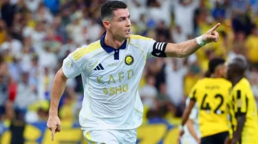 Роналду "Әл-Насрға" оралды (ФОТО)