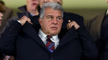 Лапорта "Барселонадан" кетті