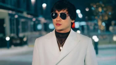 Қайрат Нұртас бұрынғы UFC файтерімен кездесті