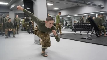 Әлем чемпионатының күміс жүлдегері әскерде жүр