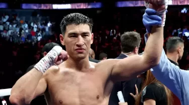 Дмитрий Бивол сәуірде шаршы алаңға оралмақ