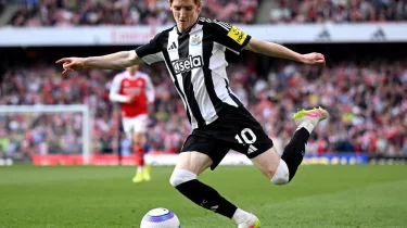 "Арсенал", "Ливерпуль" және "Ман Сити" Англия жұлдызына талас жүргізуде