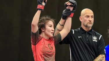 "Бас ұшып кетердей соққы". Naiza 81-де Қазақстан – Қытай айқасы ерте аяқталды