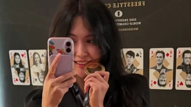 "Жеңіс әрдайым қуантады". Бибісара Асаубаева тағы да әлем чемпионын тізе бүктірді