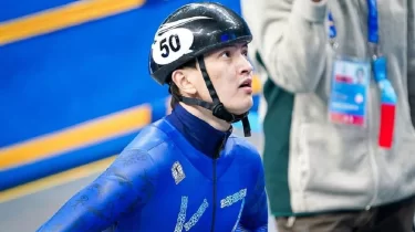 "Мен барымды салдым!" - Абзал Әжіғалиев 500 метрде көш бастады