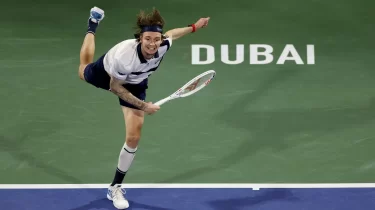 Александр Бубликтің Дубайдағы матчы екі сетке созылды