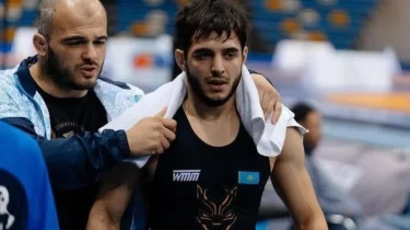 Қазақстандық балуан Олимпиада жүлдегерін тас-талқан етті