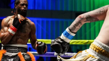 5-секундтағы нокаут: Боксшы бір ғана соққымен жеңіске жетті (ВИДЕО)