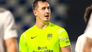 Қазақстан құрамасының қақпашысы 2 минутта екі гол жіберіп алды (ВИДЕО)