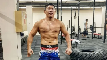 "Қайтыс болсам, өзім айтамын" — Қуат Хамитов желідегі қауесетке жауап берді (ВИДЕО)