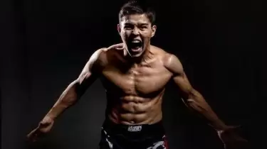 Шыңға шыға ма? Асу Алмабаев UFC-дегі беделін бекемдей түсті