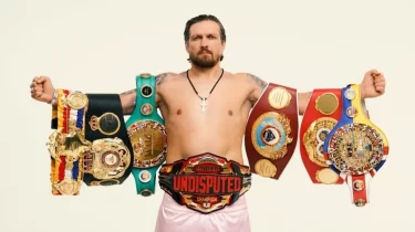 Александр Усик футболға ден қойды