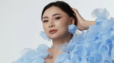 46 жастағы Мәдина Сәдуақасова жаңа стильдегі образымен таңғалдырды (ФОТО)