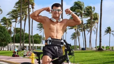 250 мың теңгенің түскі асы. Еркебұлан Тоқтардың түрі бұзылып кетті