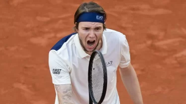 Александр Бублик Монте-Карлода бірде-бір сет жеңілген жоқ