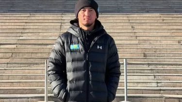 Махмұд Сабырхан Азия чемпионына 500 мың теңге "көрімдік" берді (ВИДЕО)