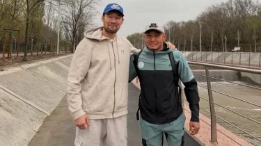 Шавкат Рахмонов Паралимпиада чемпионын қымбат көлігімен қыдыртты (ВИДЕО)