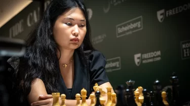 Бибісара Асаубаева әлемнің экс-чемпионымен ұпай бөлісті