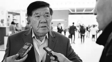 Мұхтар Шаханов қайтыс болды