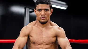 "Монстрдан" жеңілген өзбек боксының жұлдызы енді "Торпедомен" жұдырықтасады