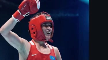 Төрехан Сабырхан екі дүркін Азия чемпионымен жұдырықтасты (ВИДЕО)