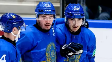 Қазақстан Жапония қақпасына жауапсыз алты шайба соқты