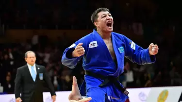 Жанкүйерлер күткен жеңіс! Қазақ дзюдошысы Grand Slam турнирінде топ жарды (ВИДЕО)