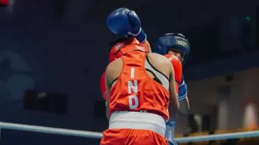 Қазақстандық боксшы қыз Азия чемпионатының "алтынына" таласады (ВИДЕО)