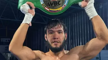 "Қазақ титаны" WBC белбеуін нокаутпен жеңіп алды (ВИДЕО)