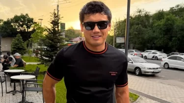 Еркебұлан Тоқтар ашуға булыққан клиенттердің шағымына жауап берді