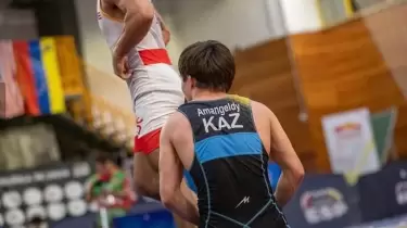 Қазақстандық балуан Еламан Амангелді Азия чемпионатында күміс жүлде жеңіп алды