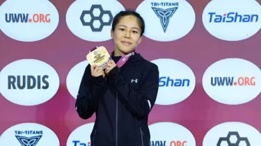 Азия чемпионаты: Шұғыла Өмірбектің алтыны Қазақстанды ТОП-3 қатарында қалдырды
