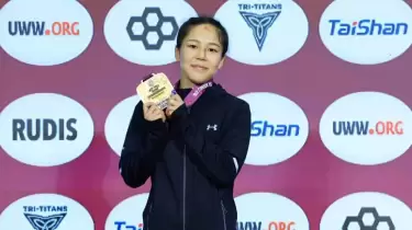 Азия чемпионаты: Шұғыла Өмірбектің алтыны Қазақстанды ТОП-3 қатарында қалдырды