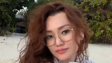 Ерке Есмахан жанкүйерлерін құпиясымен қызықтырды