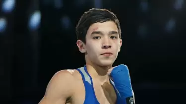 Жас қазақ боксшысы Азия чемпионатын жеңіспен бастады (ВИДЕО)